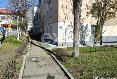 Apartament cu 2 camere decomandat în Ultracentral