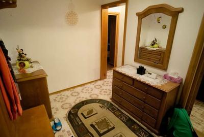 Apartament cu 2 camere decomandat în Exterior Vest