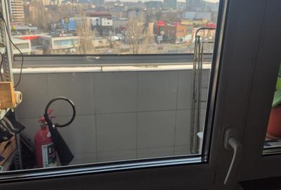 Apartament cu 4 camere decomandat în Crângași - 5