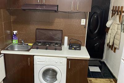 Micu?a cocheta 12 mp - 2