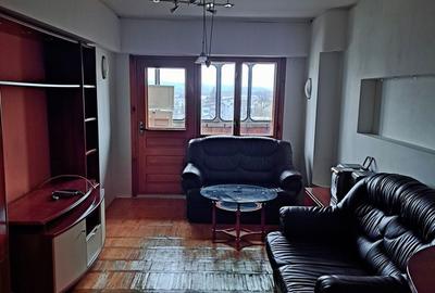 Apartament cu 3 camere semidecomandat în Fălticeni - 2