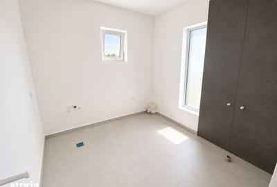 Casă cu 4 camere cu Teren 250 Mp în Central - 3