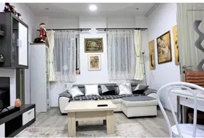 Apartament cu 3 camere în Brașovul Vechi