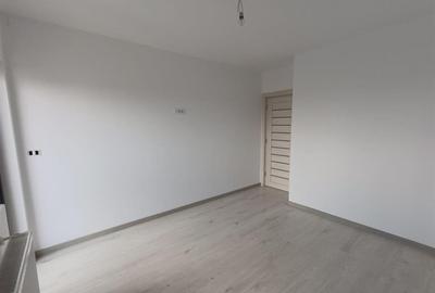Apartament cu 3 camere decomandat în Ipotești - 1
