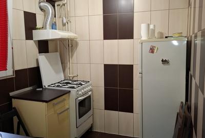 Apartament cu 2 camere decomandat în Giurgiului