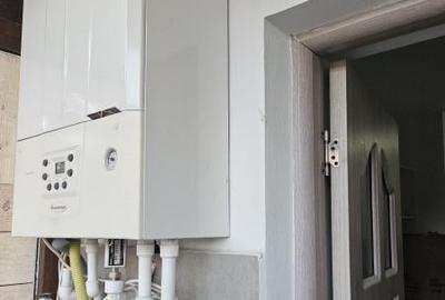 Apartament cu 2 camere decomandat în Far