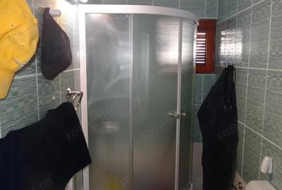 Casă cu 4 camere cu Teren 7800 Mp în Central