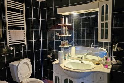 Casă cu 6 camere cu Teren 2803 Mp în Central - 19