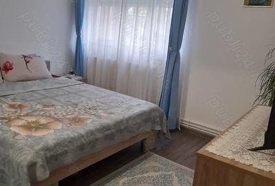 Apartament cu 3 camere semidecomandat în Central - 5