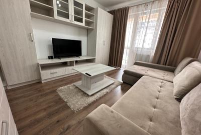 Garsonieră decomandată, mobilată în Est