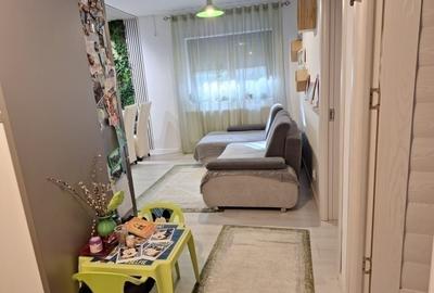 Apartament cu 3 camere decomandat în Vișani - 2