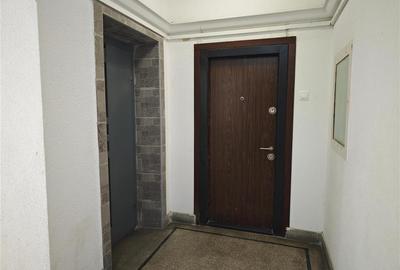 Apartament cu 3 camere decomandat în Romană - 2