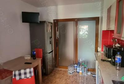 Vand Apartament 3 camere Micro 4. - 9