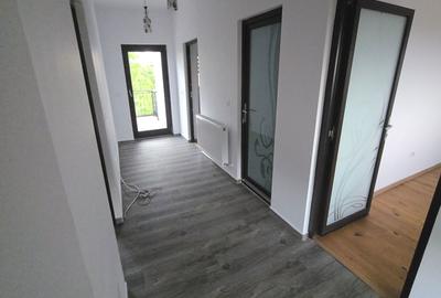 Casă cu 4 camere în Dumbrava - 2