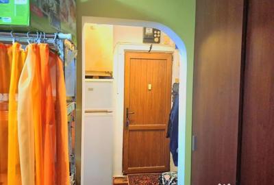 Apartament cu 2 camere semidecomandat în Florilor