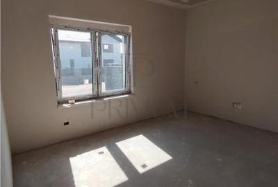 Duplex individual - spatios - canalizare - personalizare interioara - mansardabi - 8