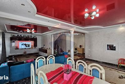 Casă cu 6 camere cu Teren 1000 Mp în Șcheia