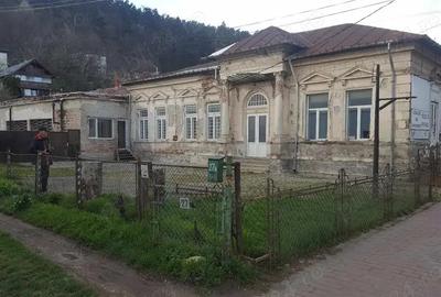 Ultracentral - Casa si teren str. Petru Rares nr. 27 C Piatra Neamt. - 1