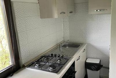 Garsoniera ,CT, mobilata, utilata, etaj 2- 1 Mai - 3