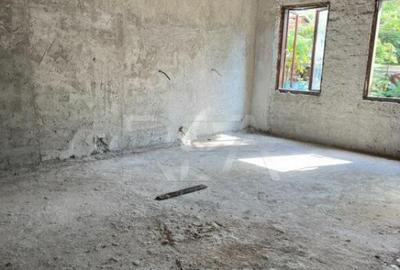 Casa + Curte 1 Mai - 24