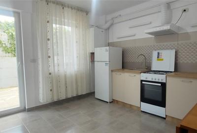 Garsonieră decomandată în Bucium - 12