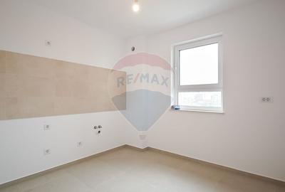Apartament cu 2 camere decomandat în Tractorul - 8