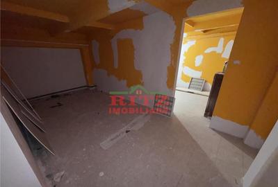 NOU! Sp. comercial de inchiriat ST=186 mp, zona Sc. Nr. 2! - 6