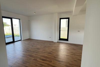 Vila individuala - 5 camere - 3 bai - beci- Teren 330 mp - 4