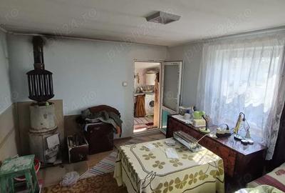 Casă cu Teren 1750 Mp în Central - 1