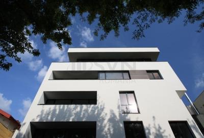 Apartament cu 3 camere decomandat, mobilat în Floreasca