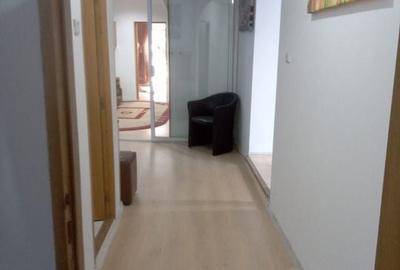 De vanzare Apartament 3 camere + pod in Vila, Vasile Lascar - Eminescu - 12