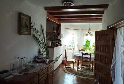 Breaza, casa in stil tirolez, zona insorita - 9