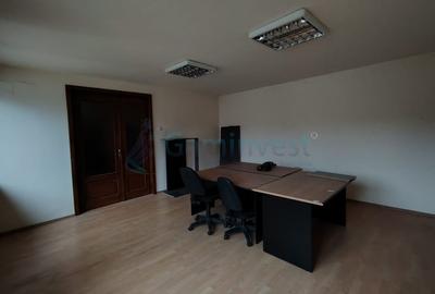 Spațiu comercial, de 382 mp, în Central - 12