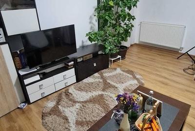 Apartament cu 2 camere decomandat, mobilat în Păcii