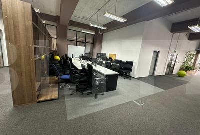 Spațiu comercial, de 500 mp, în Central - 18