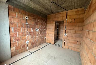 Apartament cu 3 camere în Central - 2