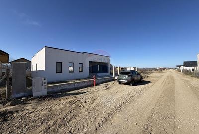 Casă cu 4 camere cu Teren 470 Mp în Câmpineanca - 23