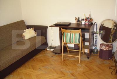 Apartament, 3 camere, decomandat, 70 mp, garaj, zona strazii Tasnad Apartament, 3 camere, decomandat, 70 mp, garaj, zona strazii Tasnad - 2