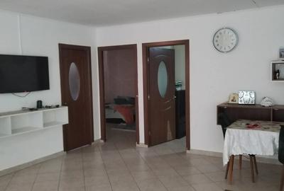Casă cu Teren 362 Mp în Corbu - 1