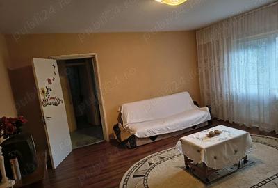 Apartament cu 3 camere semidecomandat în Central - 9