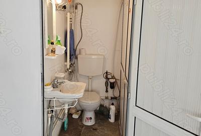 Spațiu comercial, de 50 mp, în Central - 7