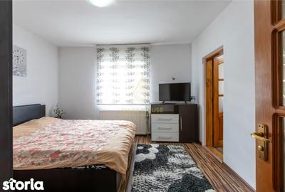 Casă cu 7 camere cu Teren 1500 Mp în Blăgești - 4
