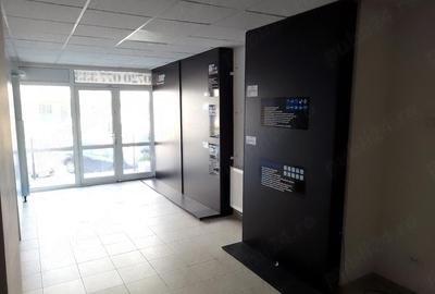 Spațiu comercial, de 90 mp, în Central - 7