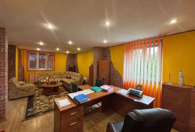 Casă cu 5 camere cu Teren 1200 Mp în Central - 3