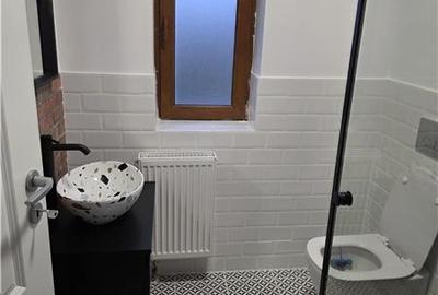 Duplex cu 4 camere cu Canalizare în 1 Decembrie - 9