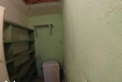 Casă cu 4 camere cu Teren 700 Mp în Central - 13