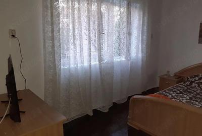 Casă cu Teren 2000 Mp în Central - 1