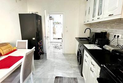 Apartament cu 3 camere decomandat în Central - 4