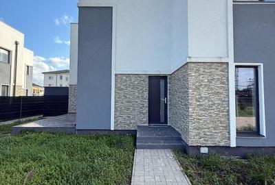 Apartament 3 camere pe 2 nivele în Braytim - Curte proprie generoasă - NOU