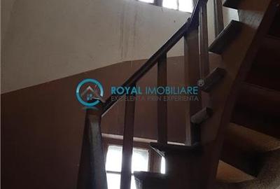 Casă individuală cu 8 camere cu Teren 355 Mp în Central - 17